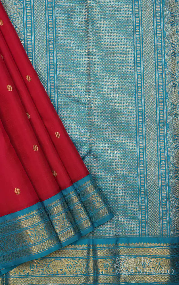 Red kanjivaram saree with korvai blue border