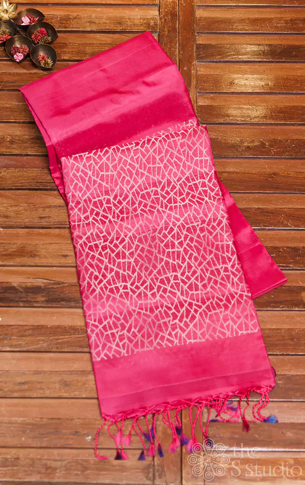 Pink plain soft silk saree with brocade pallu and blouse